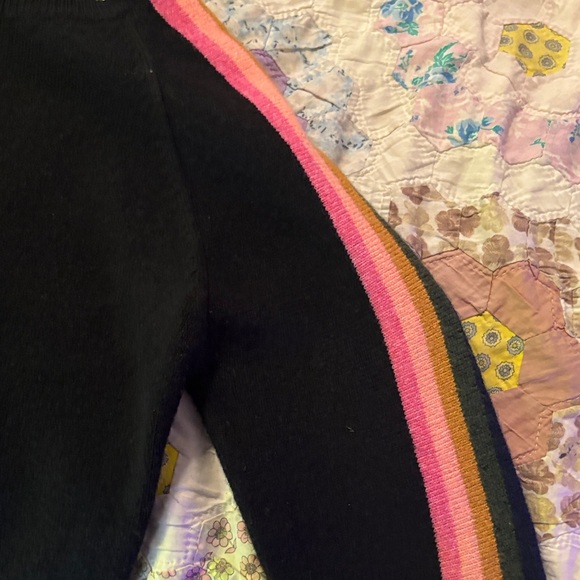 THML Sweater - Picture 3 of 5